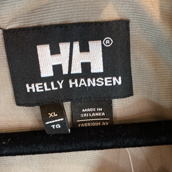 Helly Hansen Gray Windbreaker with High Collar and Color-Block Sleeves. Box S XL - Picture 2 of 7
